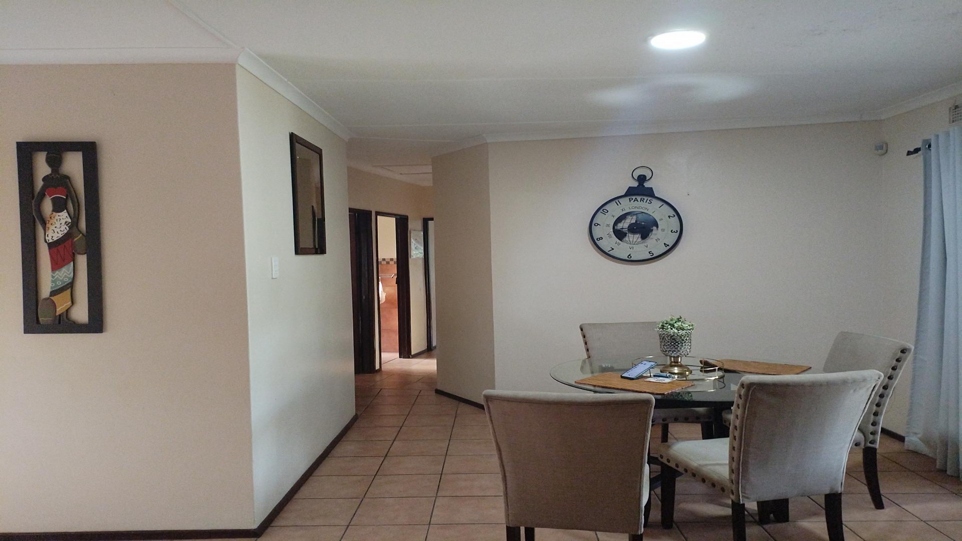 Dining Room of property in Doon Heights