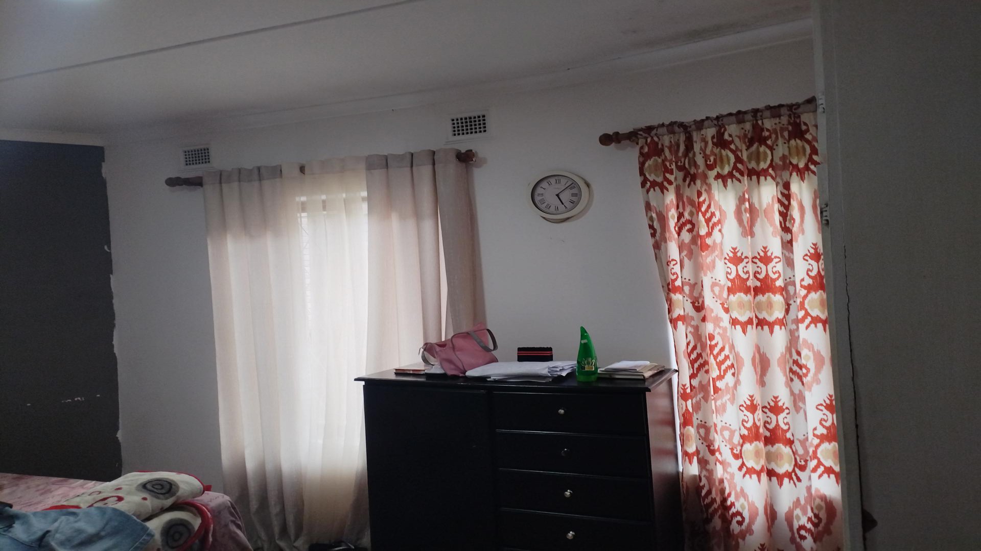 Bed Room 1 of property in Doon Heights