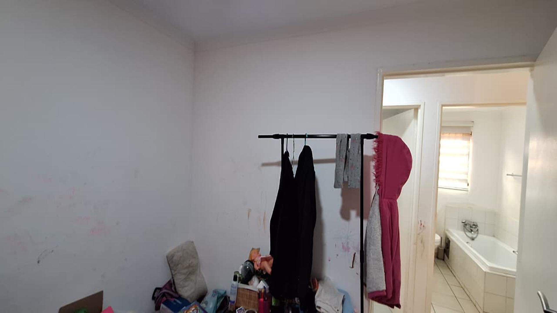 Bed Room 2 - 8 square meters of property in Savanna City