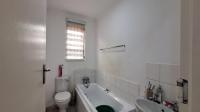 Bathroom 1 - 5 square meters of property in Savanna City
