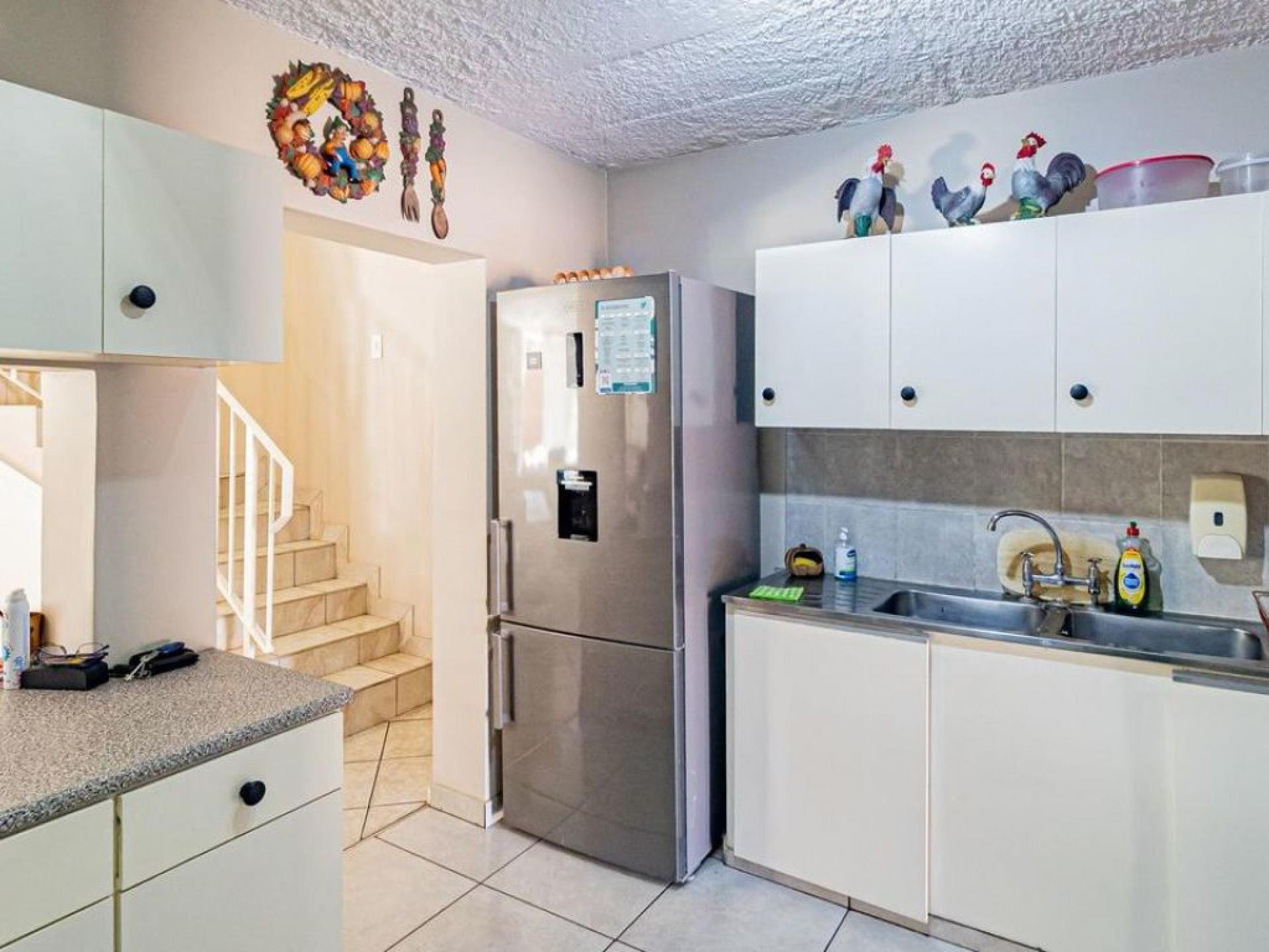  of property in Elarduspark