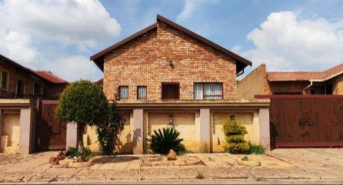 3 Bedroom House for Sale For Sale in Mabopane - MR714597