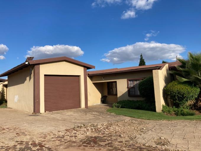 3 Bedroom Simplex for Sale For Sale in Liefde en Vrede - MR714621