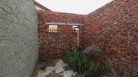 Bed Room 1 - 15 square meters of property in Soshanguve East