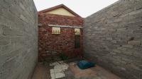 Bed Room 2 - 16 square meters of property in Soshanguve East