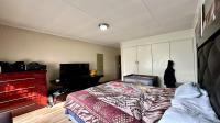 Bed Room 2 of property in Corlett Gardens