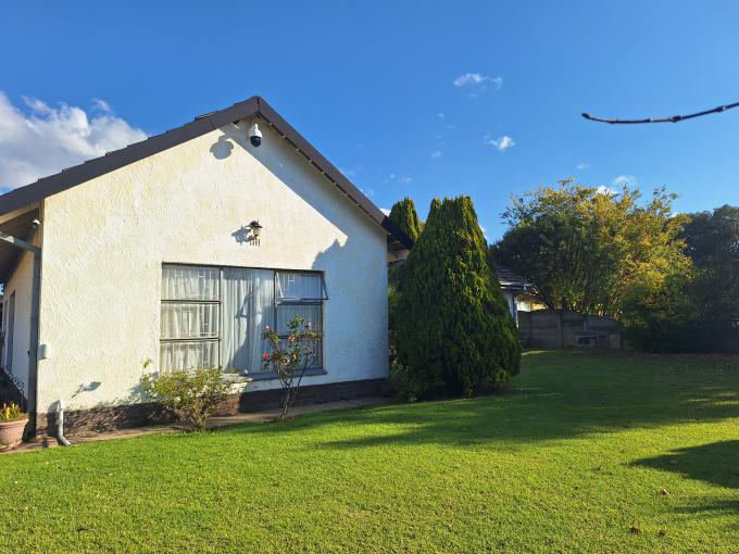 3 Bedroom House for Sale For Sale in Volksrust - MR714676