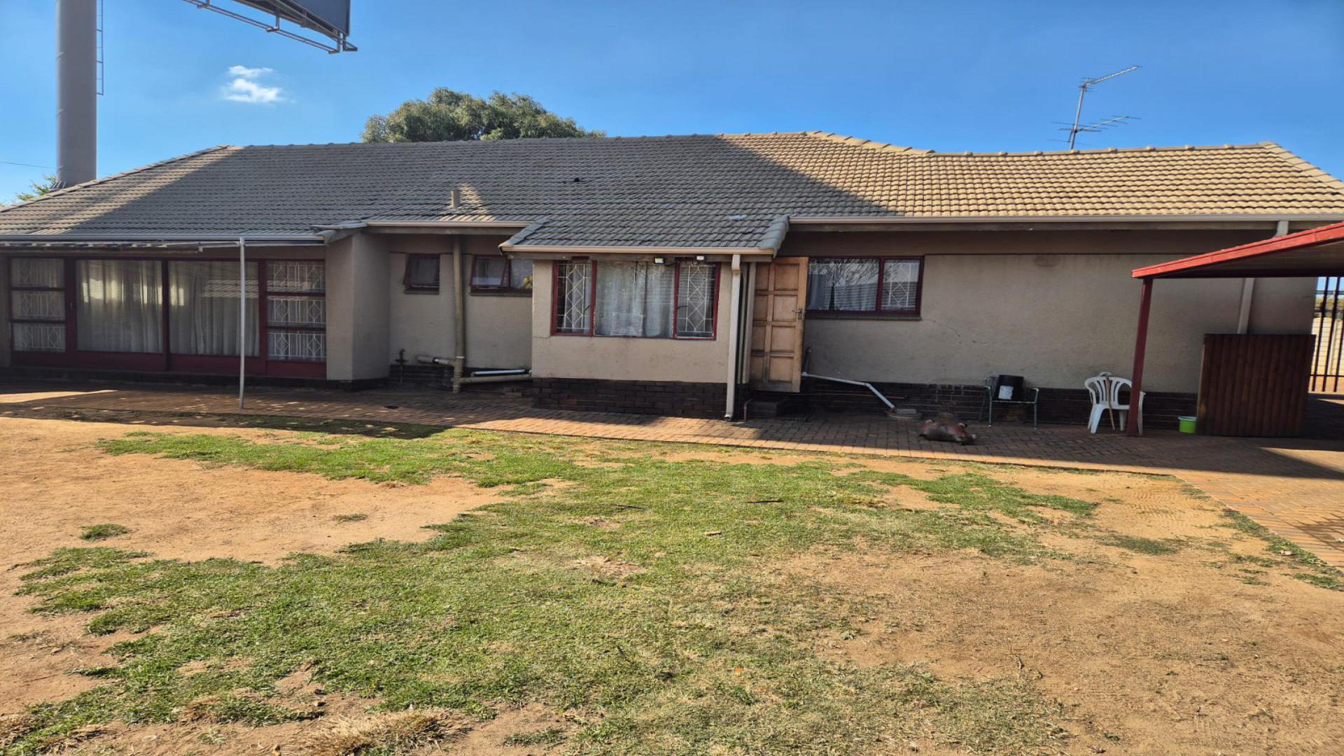 Backyard of property in Rhodesfield
