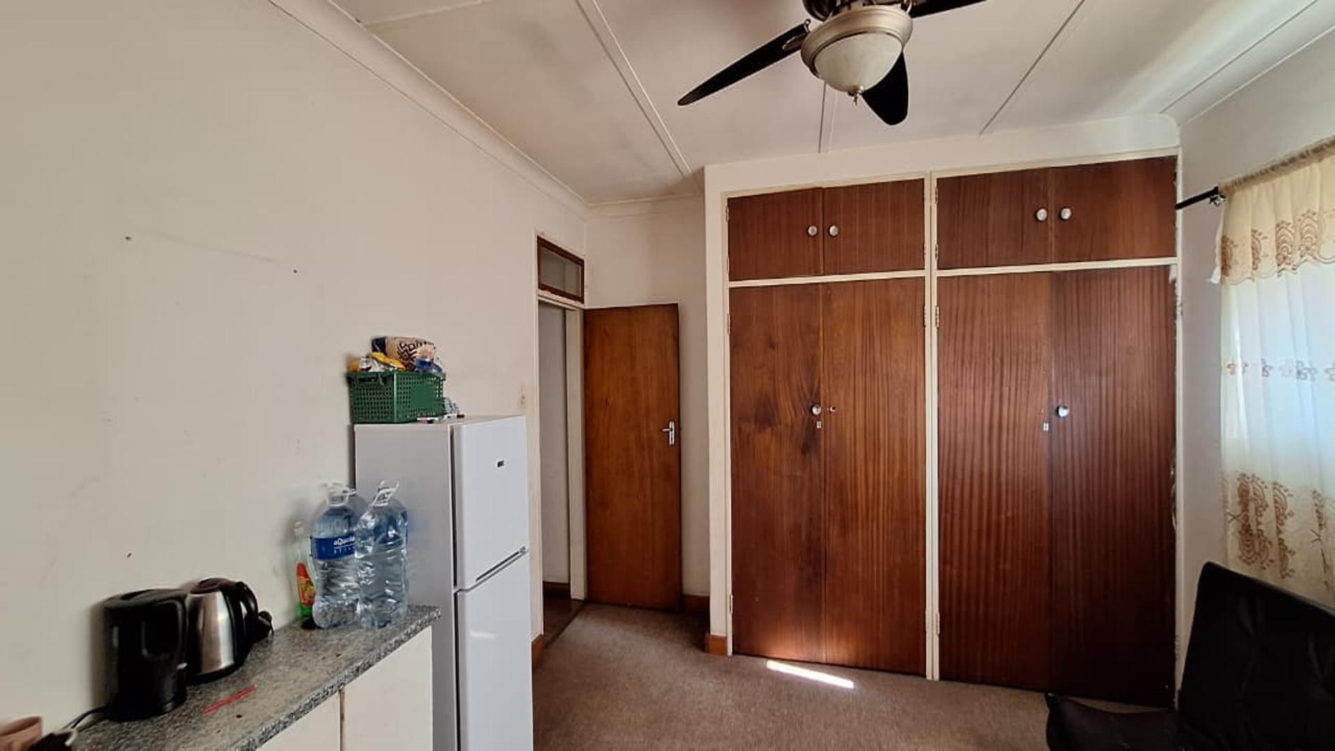 Bed Room 4 - 20 square meters of property in Rhodesfield