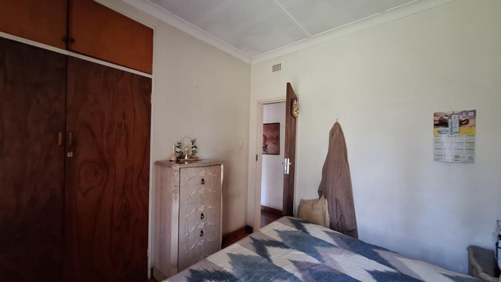 Bed Room 3 - 16 square meters of property in Rhodesfield