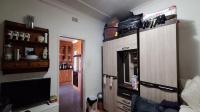Bed Room 1 - 14 square meters of property in Rhodesfield