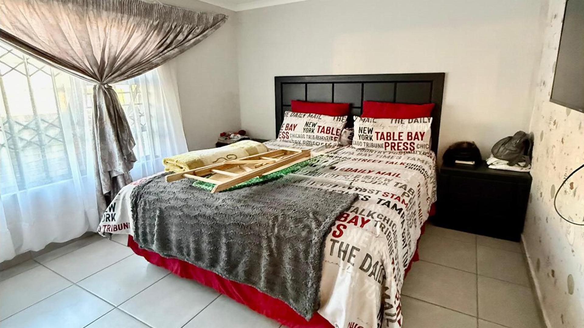  of property in Chantelle