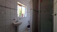 Main Bathroom - 6 square meters of property in Witpoortjie