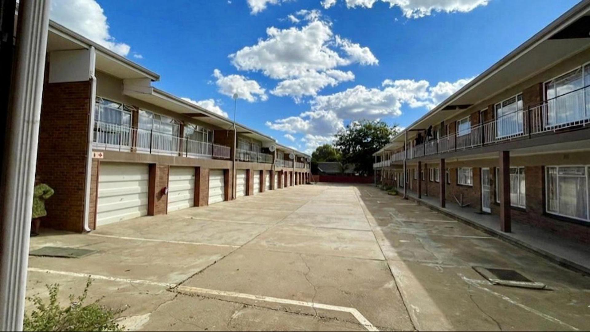 Garage of property in Flamwood
