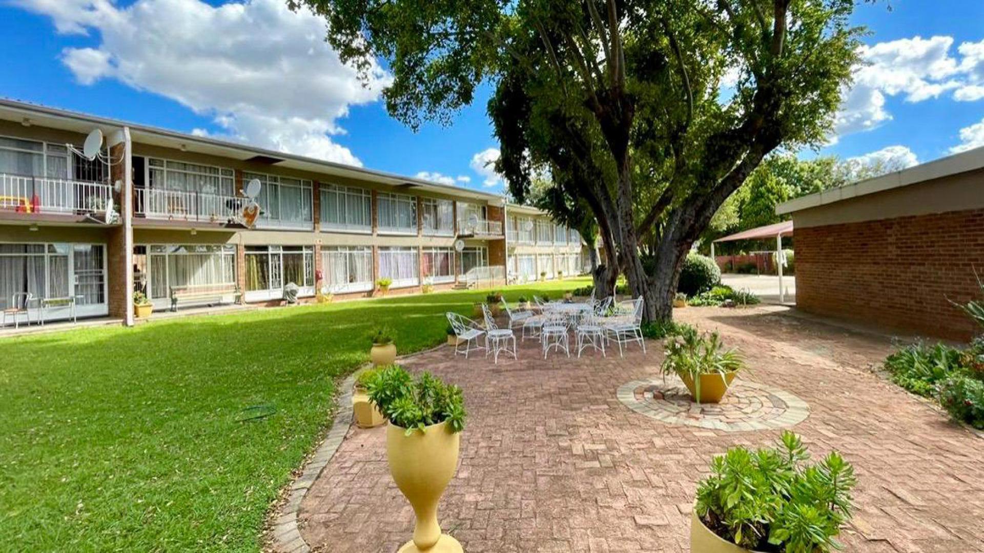 Spaces of property in Flamwood