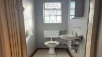Bathroom 2 of property in Flamwood