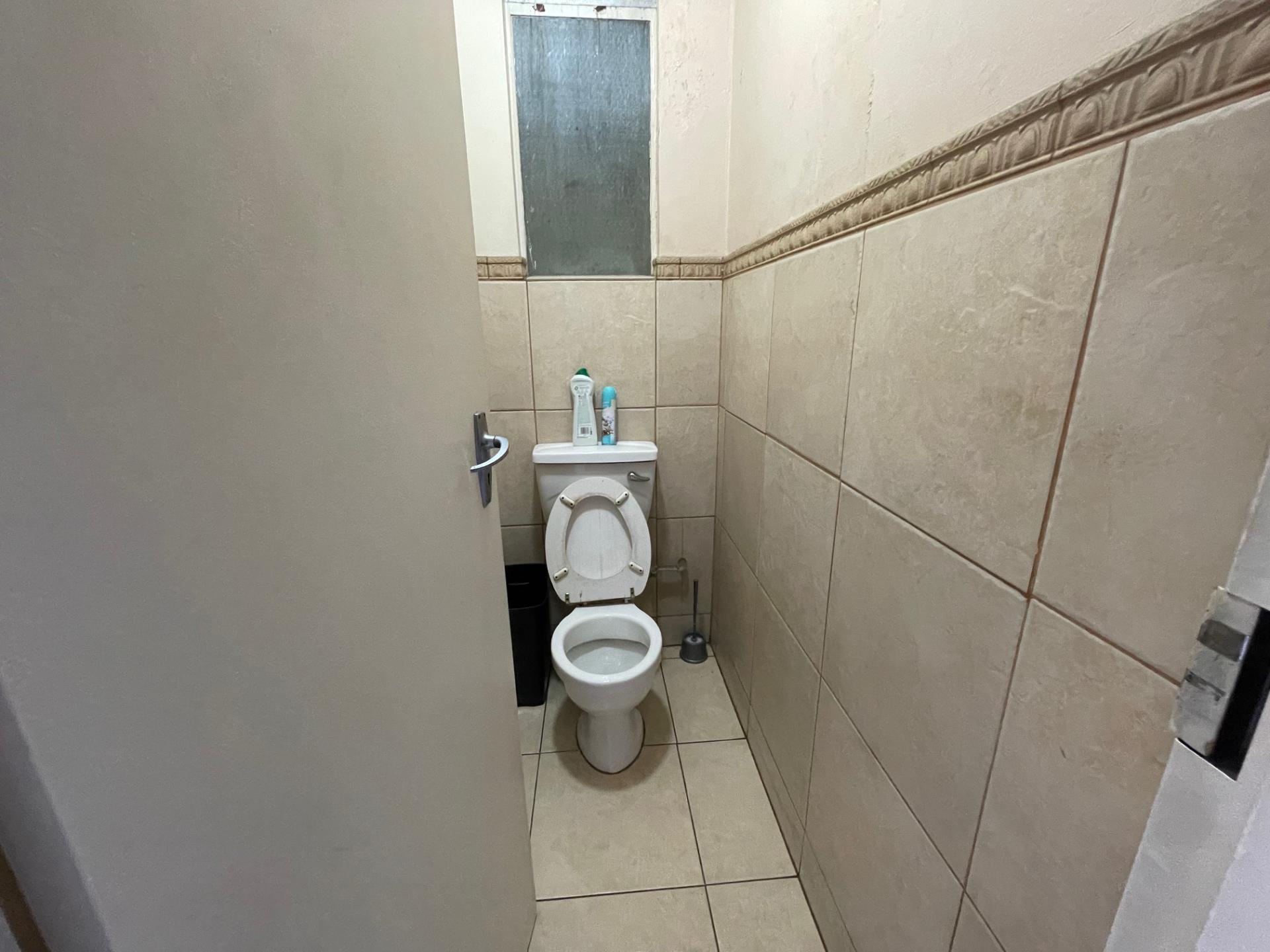 of property in Sunnyside