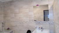 Bathroom 1 of property in South Crest