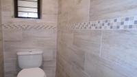 Bathroom 2 of property in South Crest