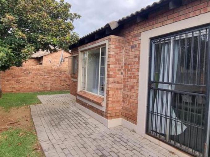 3 Bedroom Simplex for Sale For Sale in Celtisdal - MR714736