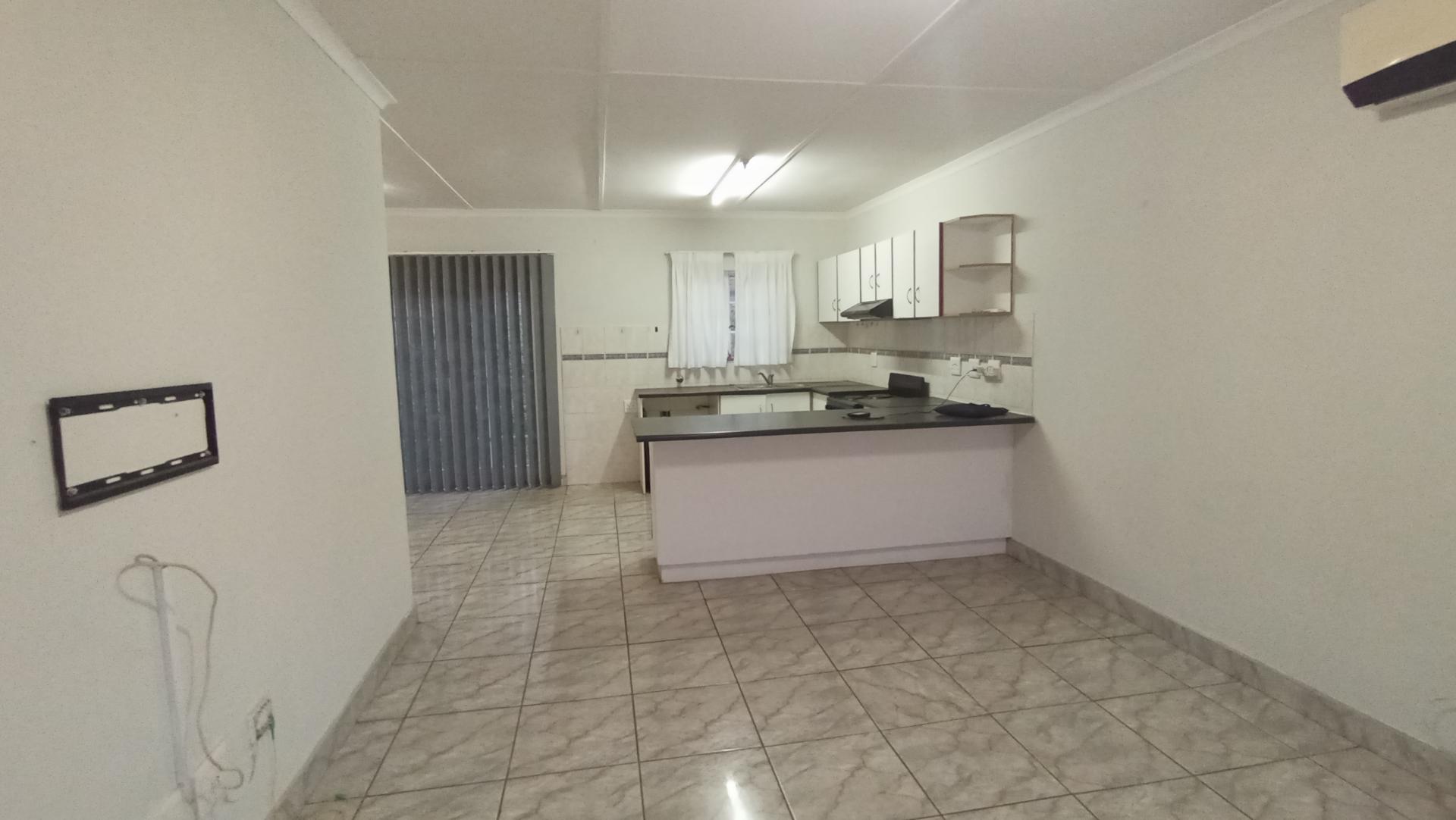 Kitchen of property in Hayfields