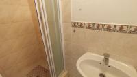 Bathroom 2 of property in Hayfields