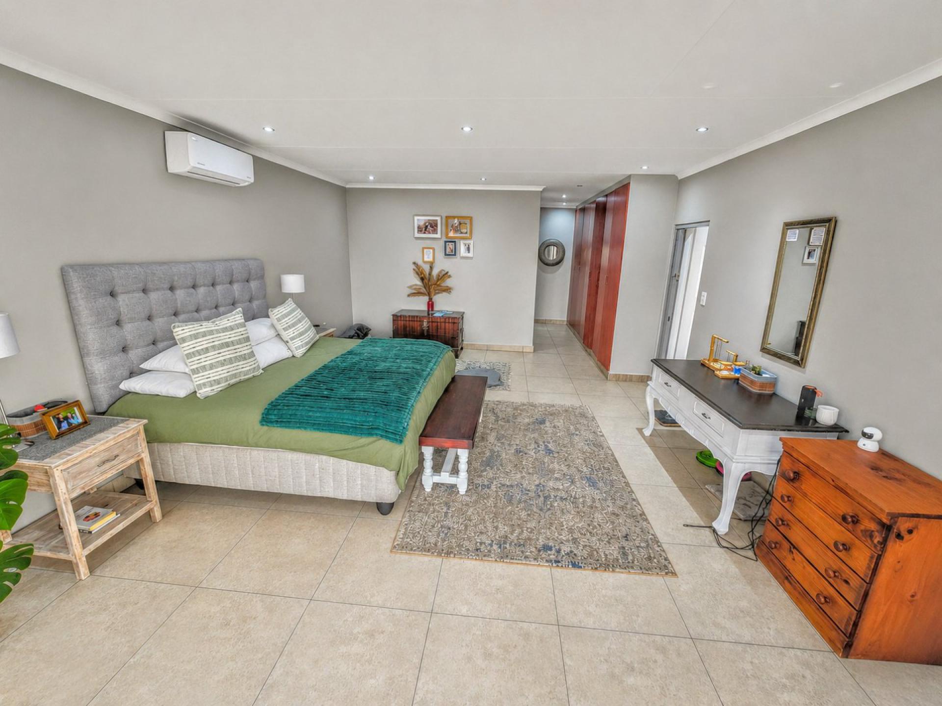  of property in Magalieskruin