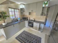  of property in Magalieskruin