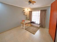  of property in Magalieskruin