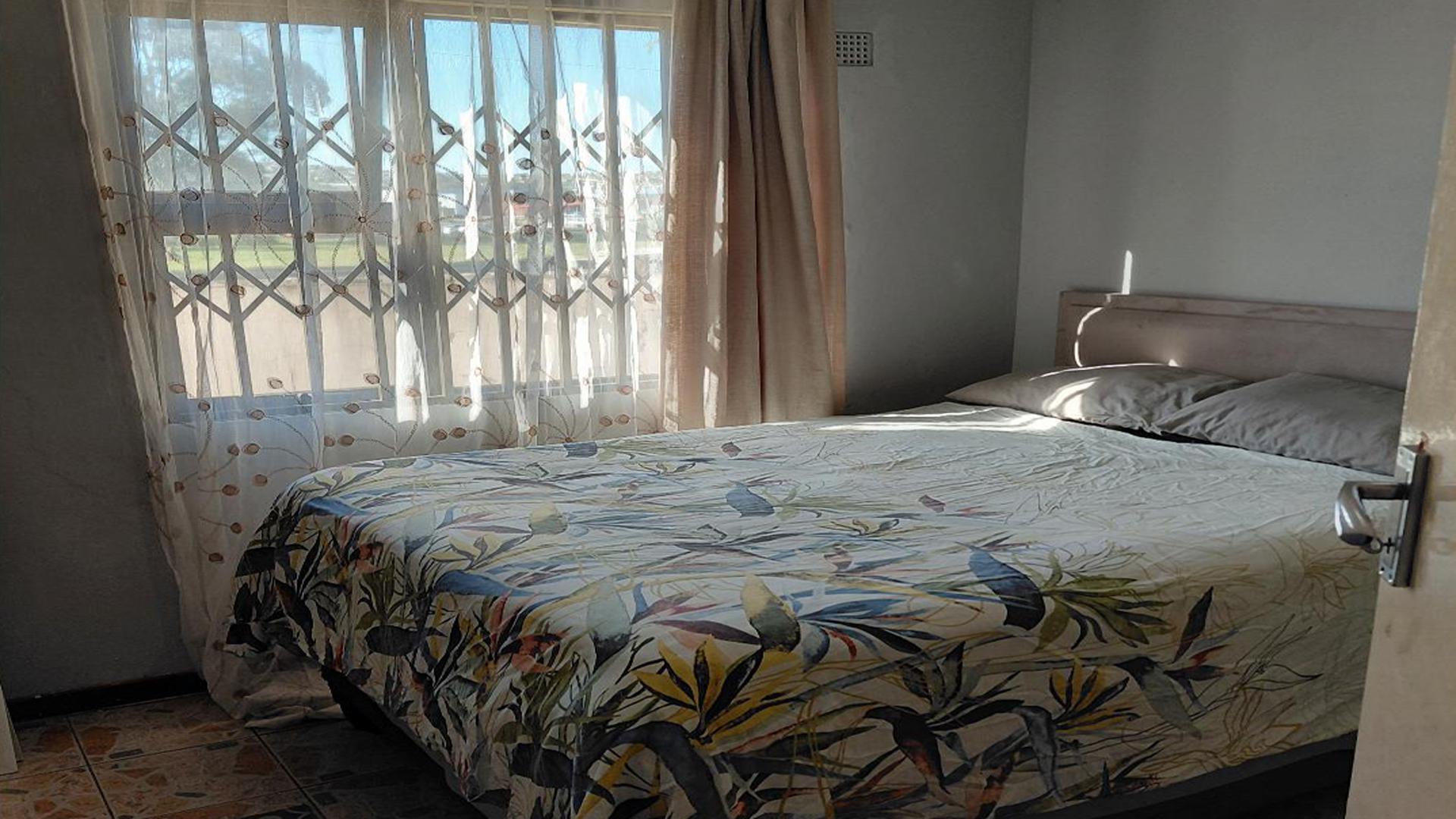 Bed Room 1 of property in Bisho