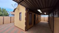 Carport  of property in Sky City