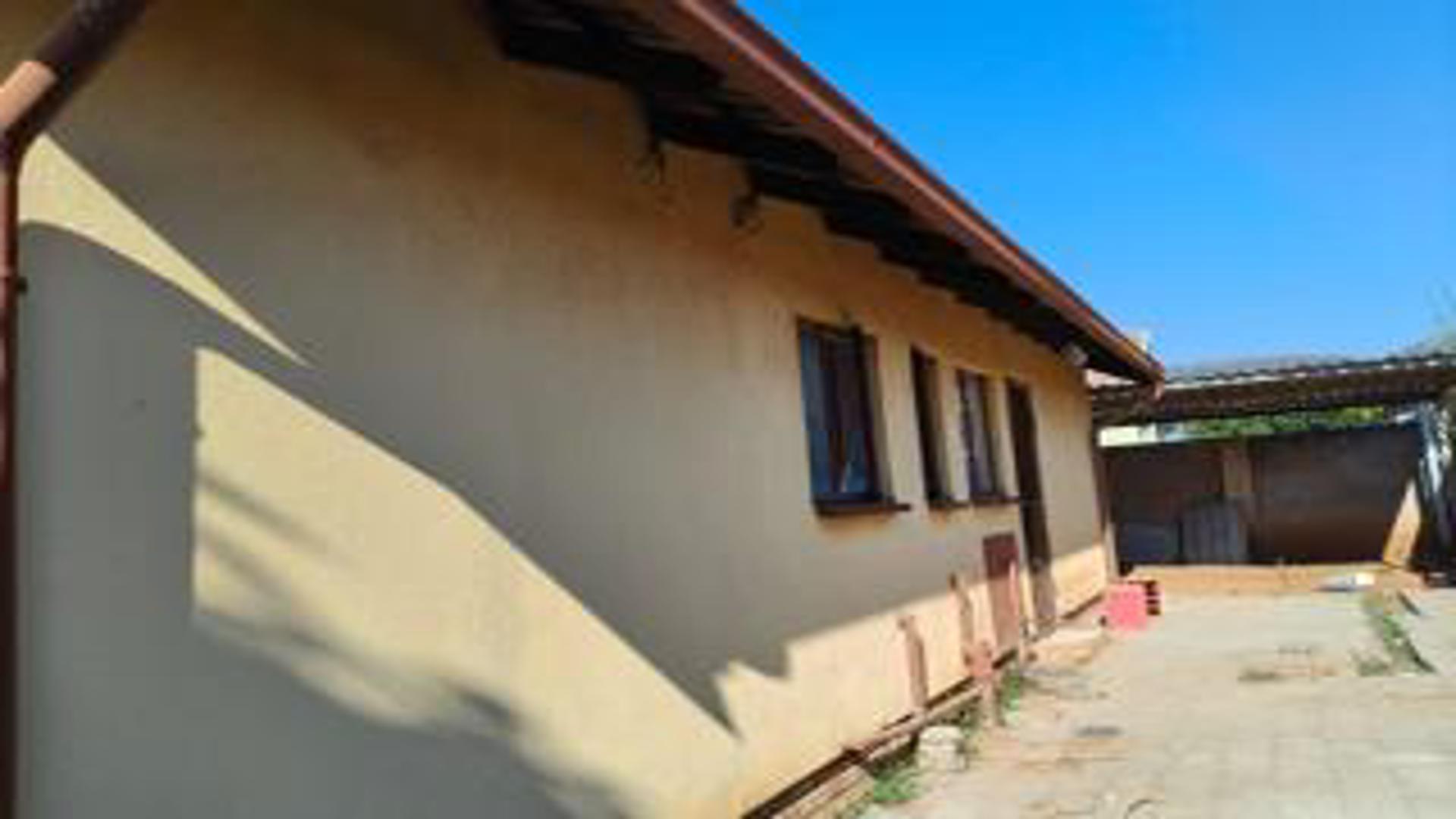 Backyard of property in Tlhabane West