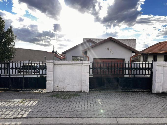 3 Bedroom House for Sale For Sale in Klipfontein View - MR714831