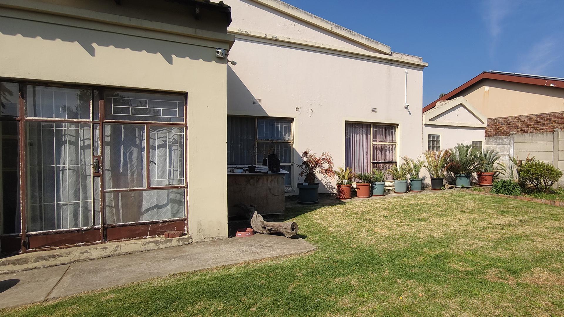 Front View of property in New Bethal East