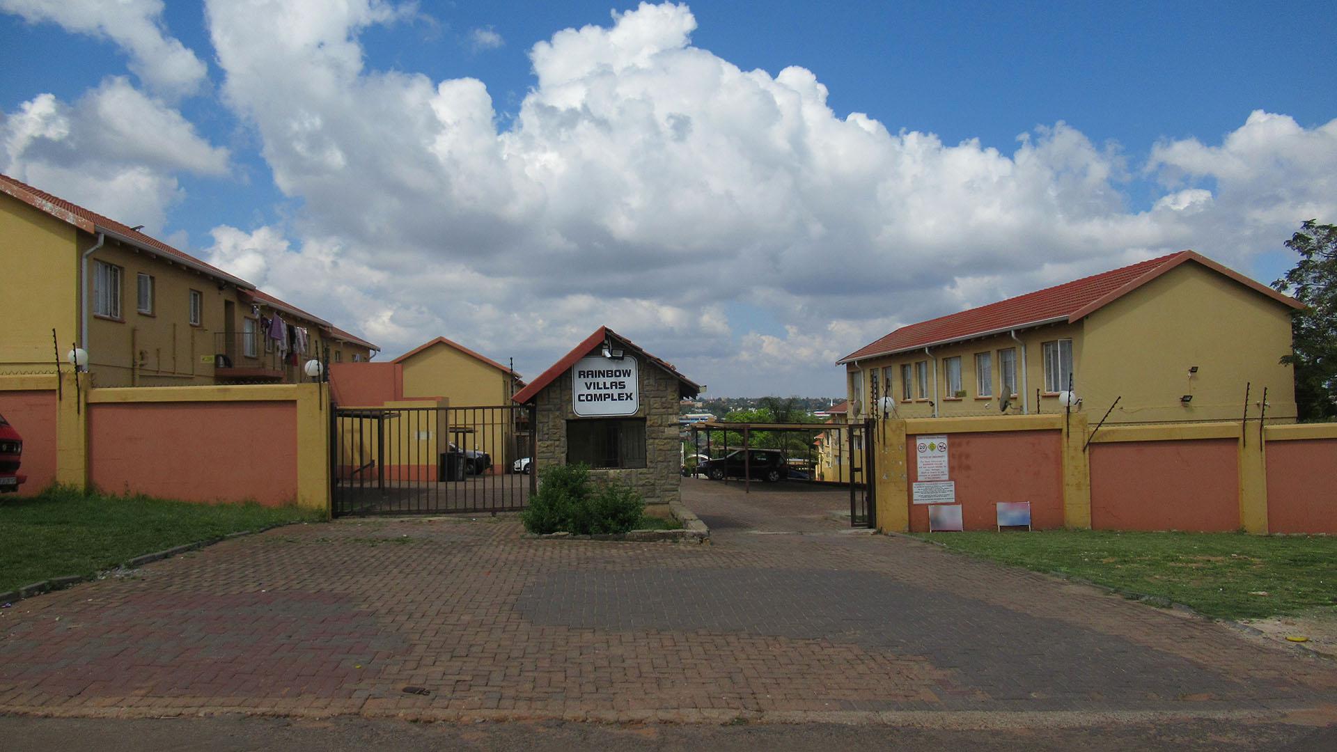 Front View of property in Roodepoort
