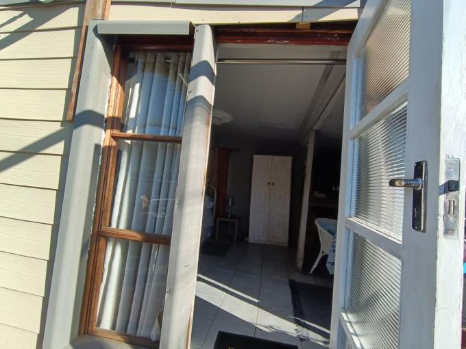 1 Bedroom House to Rent in De Rust - Property to rent - MR714844