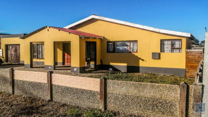 3 Bedroom Freehold Residence for Sale For Sale in Pacaltsdorp - Private Sale - MR714862