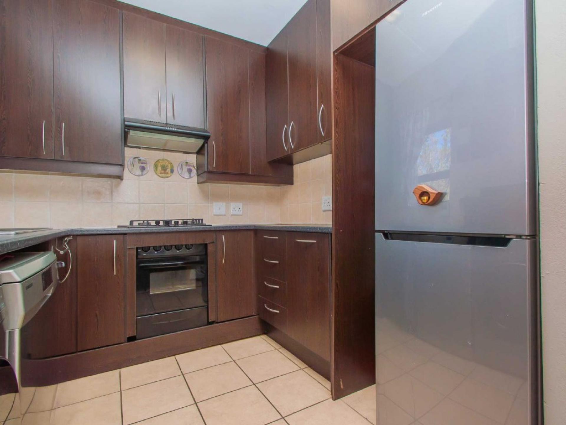  of property in Helderkruin