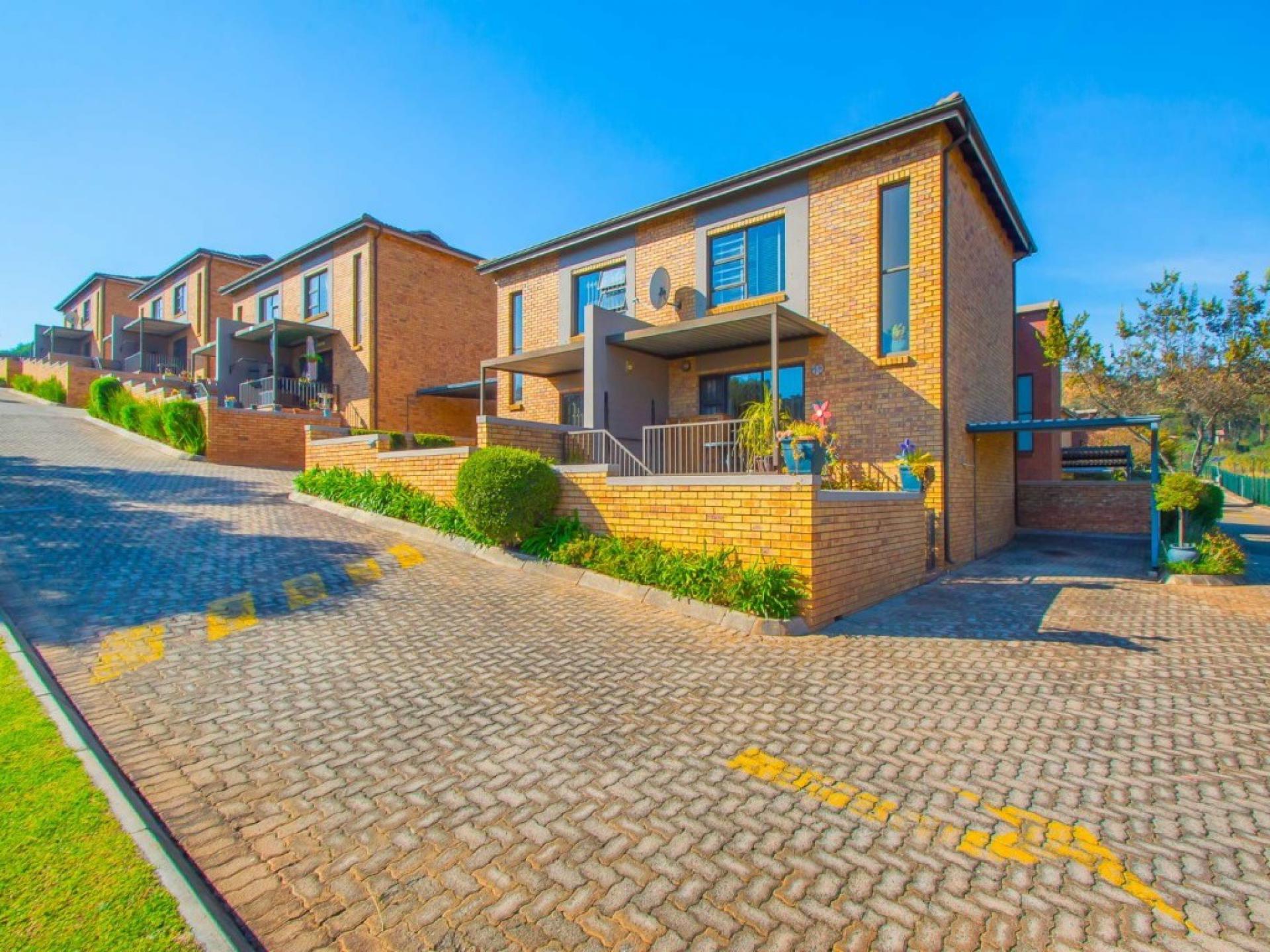  of property in Helderkruin