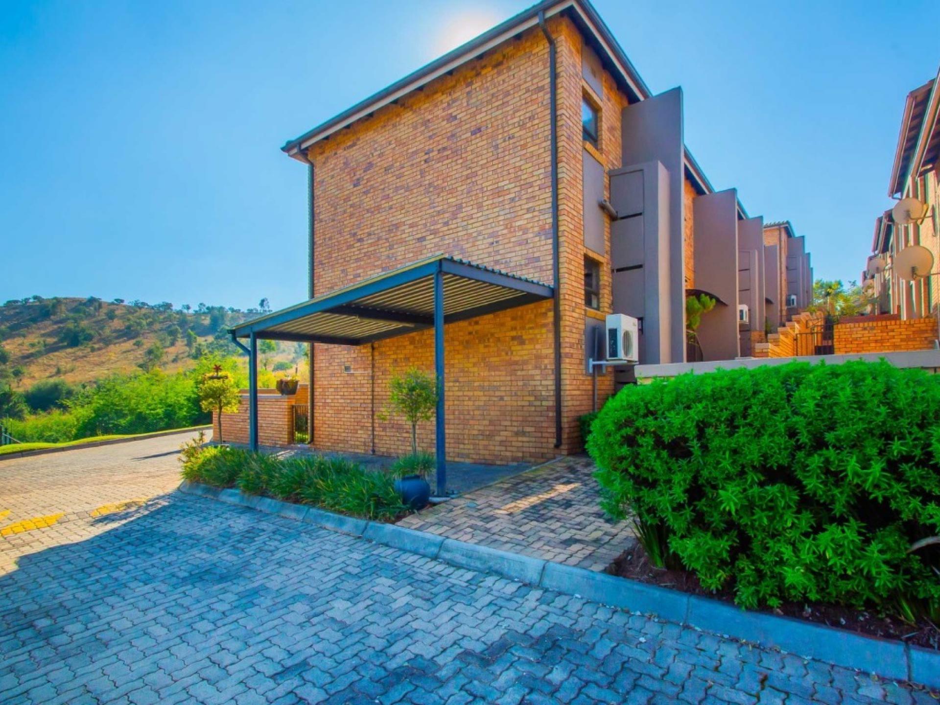  of property in Helderkruin
