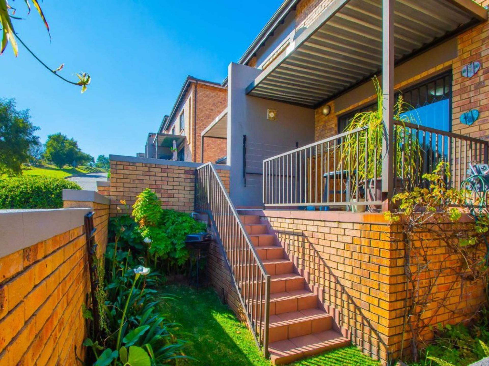  of property in Helderkruin