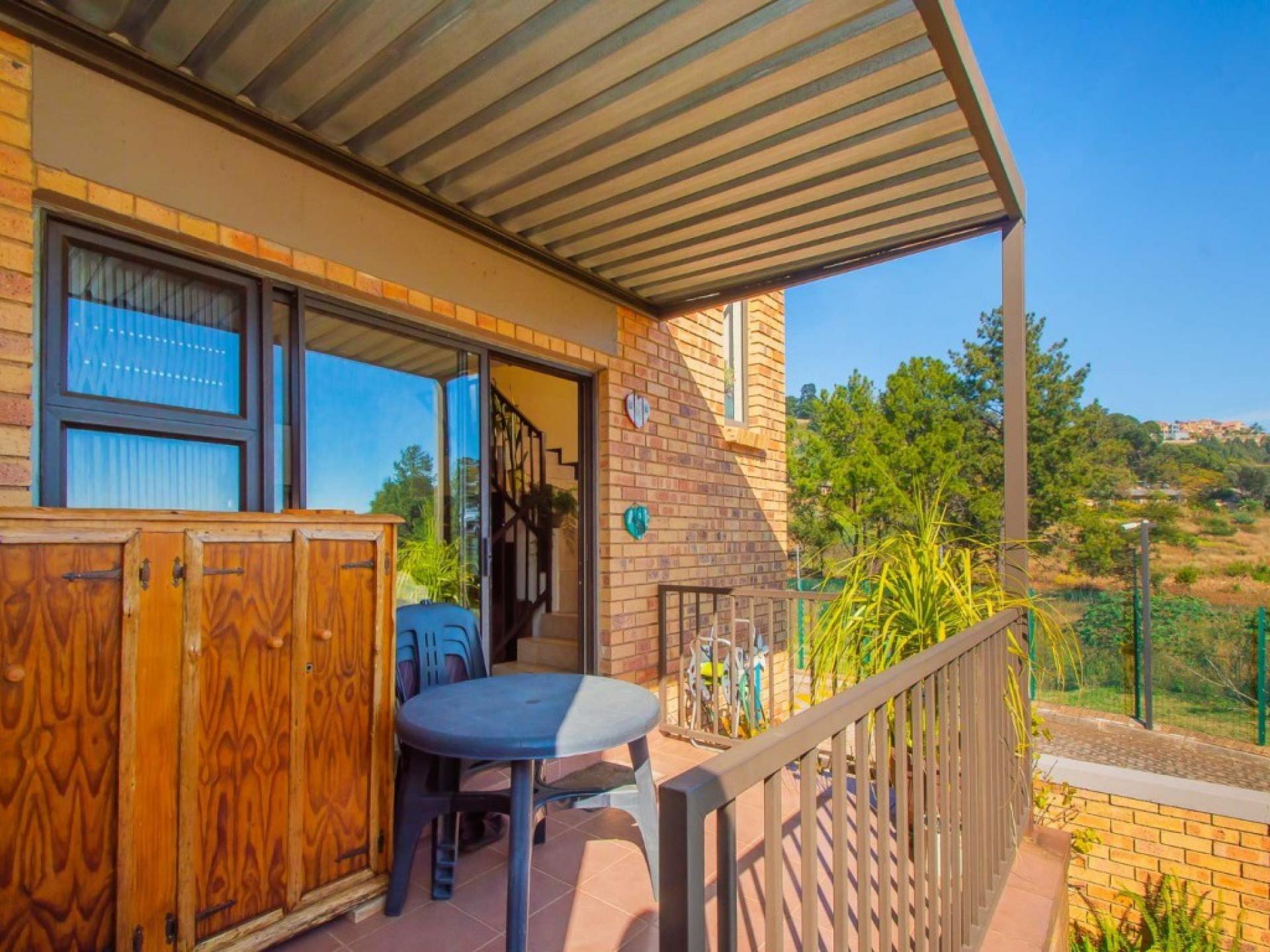  of property in Helderkruin