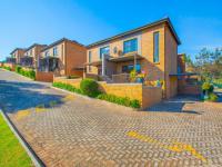  of property in Helderkruin