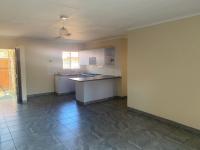  of property in Die Hoewes