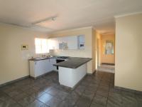  of property in Die Hoewes