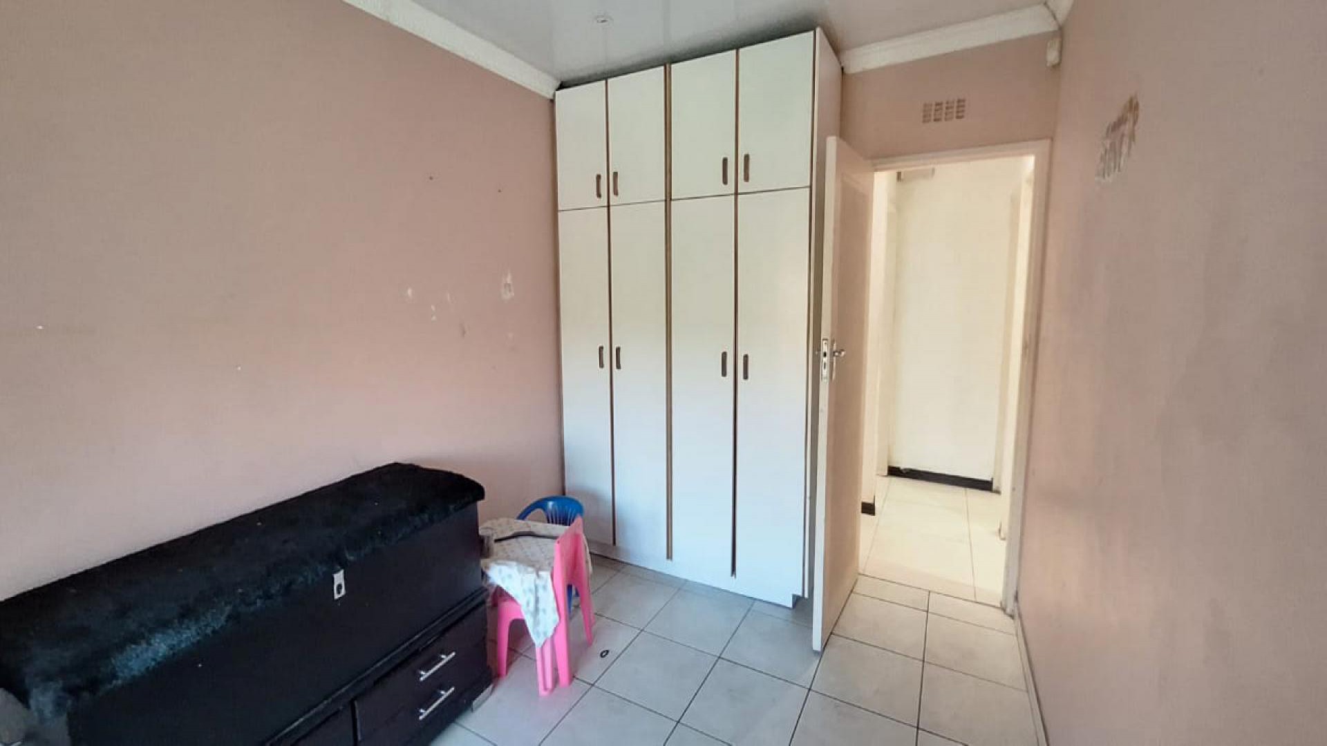 Bed Room 2 of property in Caversham Glen