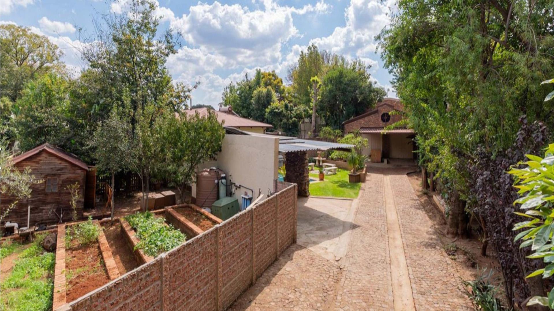 Front View of property in Boksburg
