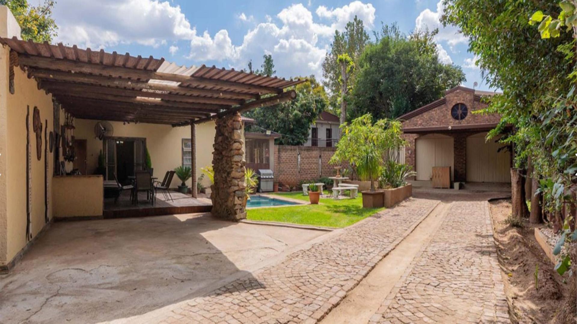 Front View of property in Boksburg