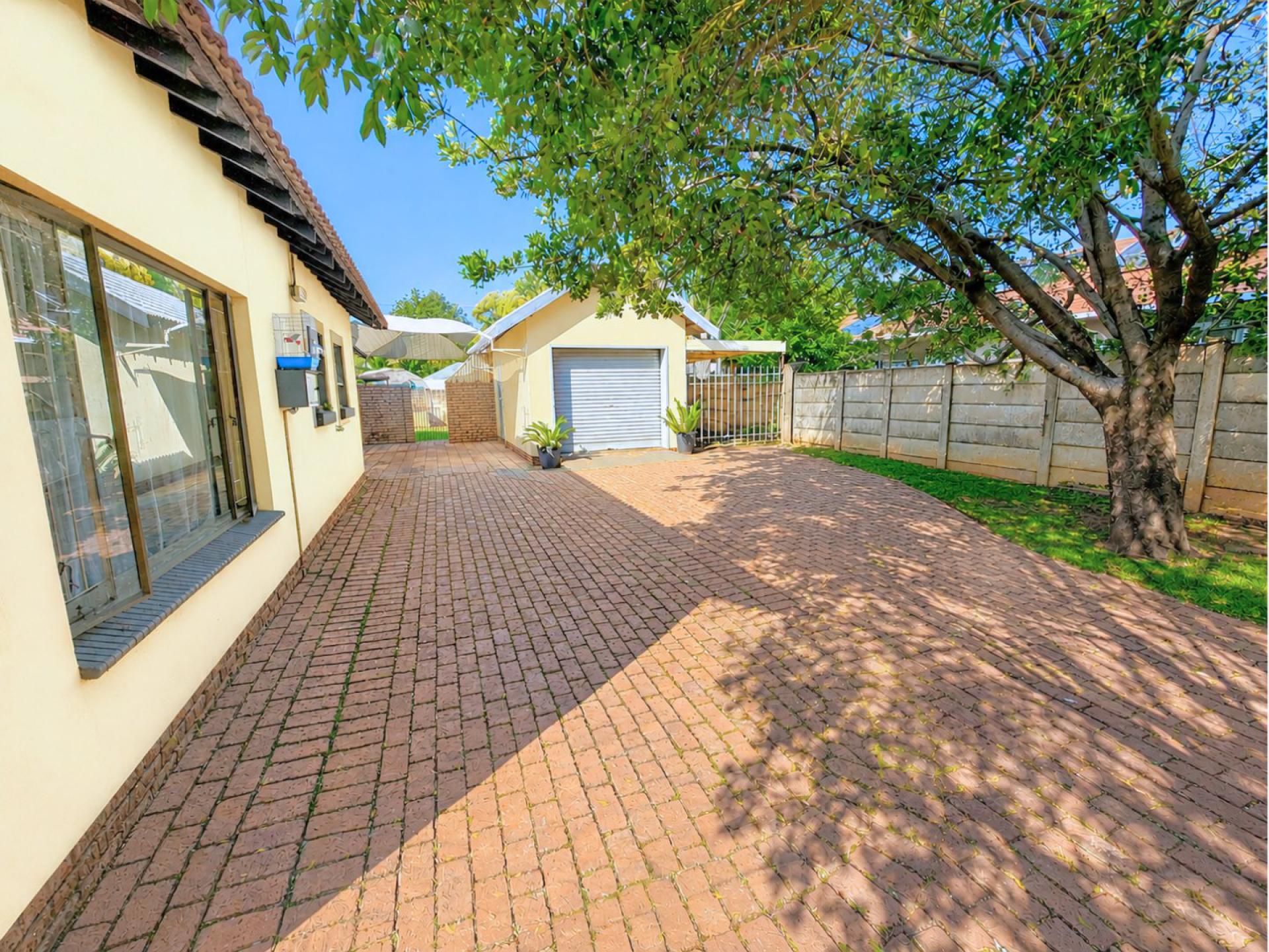  of property in Dorandia