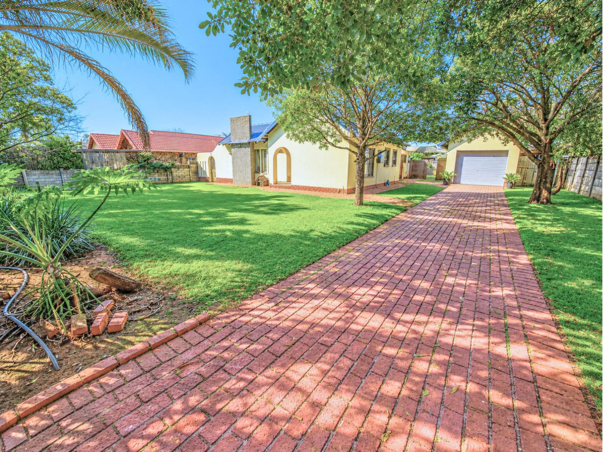  of property in Dorandia